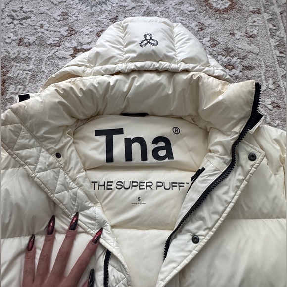 TNA Women's Off-White Puffer Jacket - Picture 2 of 8